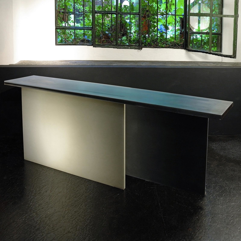 Wonmin Park - Black and White Gradation Console